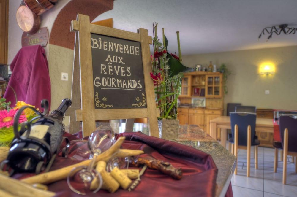 Reves Gourmands, Hotellerie & Gastronomie Vernayaz Εξωτερικό φωτογραφία